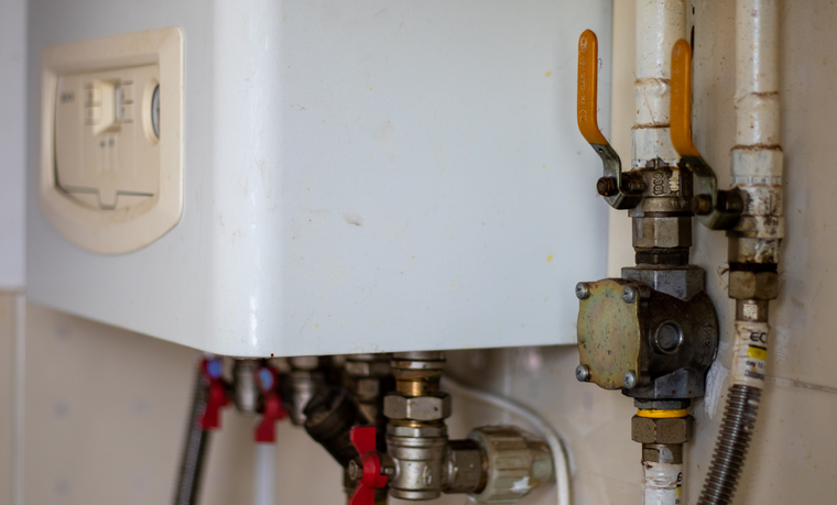 When to Call a Professional for Tankless Water Heater Repair