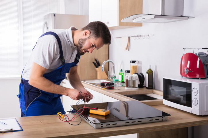 Signs You Should Invest in Kitchen Repair Instead of a Full Remodel