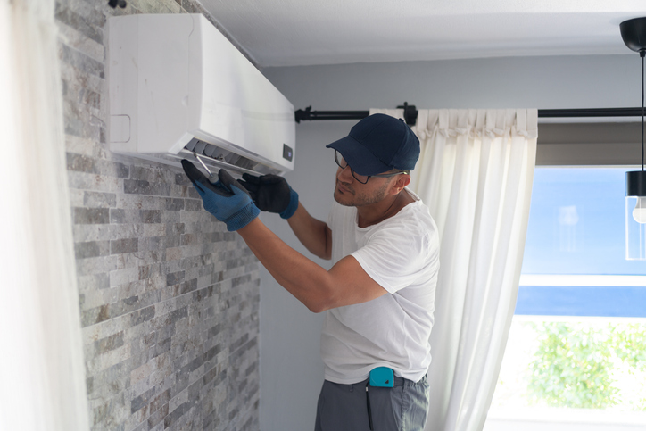 Choosing the Right AC Services for Rowhomes