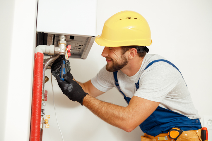 How Water Heater Maintenance Saves Energy in Older Properties